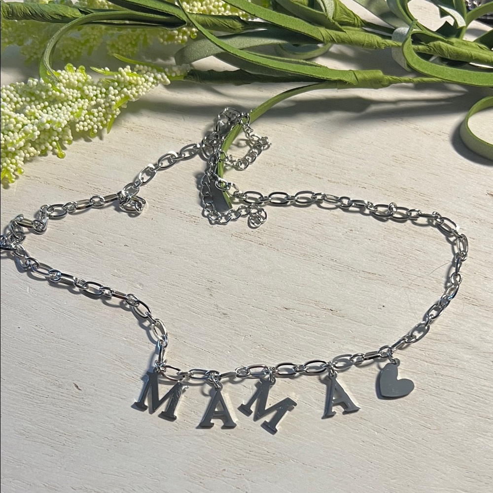 Oak & Ivy boutique “mama” necklace stainless steel